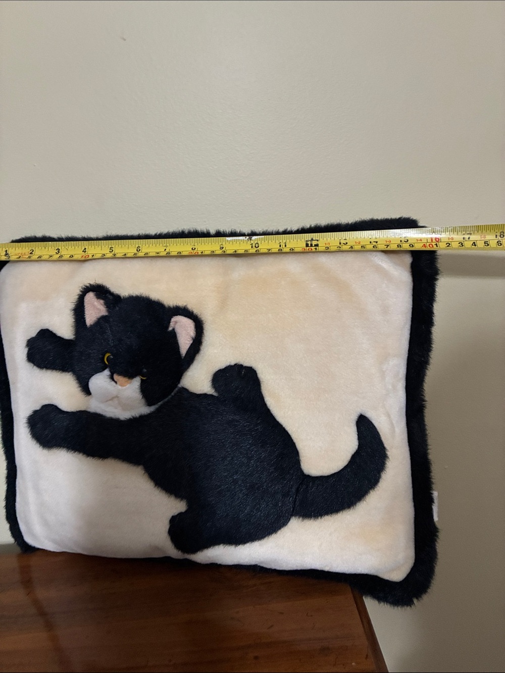 Angeltoy - CLINGING KTTY CAT PILLOW - Picture 8 of 9
